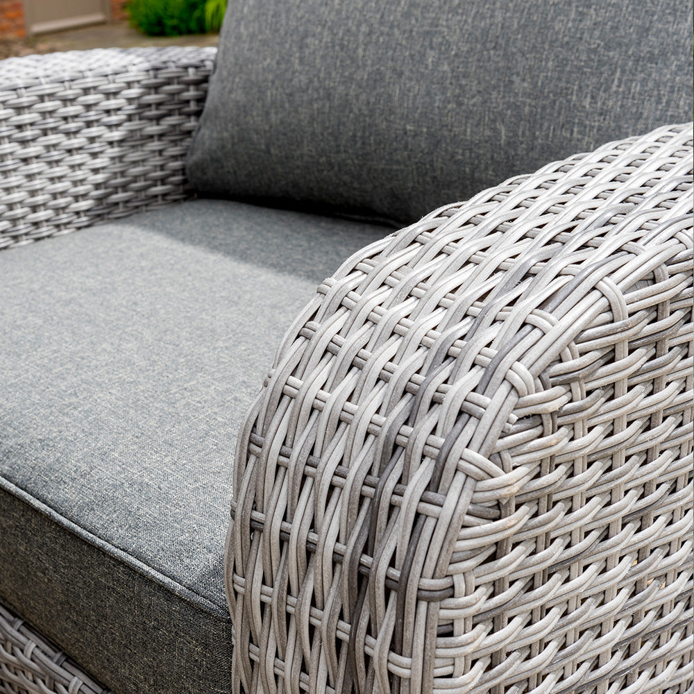 Longbeach 5 Seat Garden Lounge Set with Wicker Finish