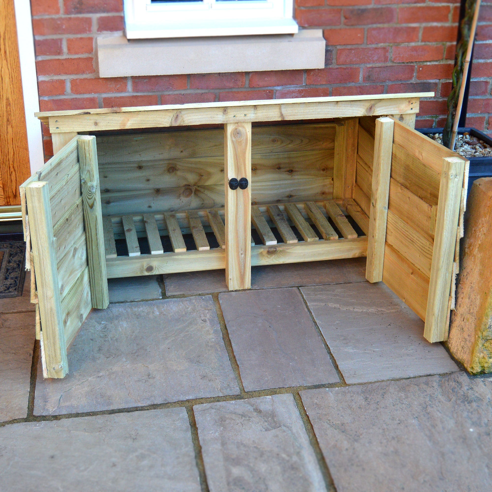 Langham Major Boot Store - Light Green - Slatted Base