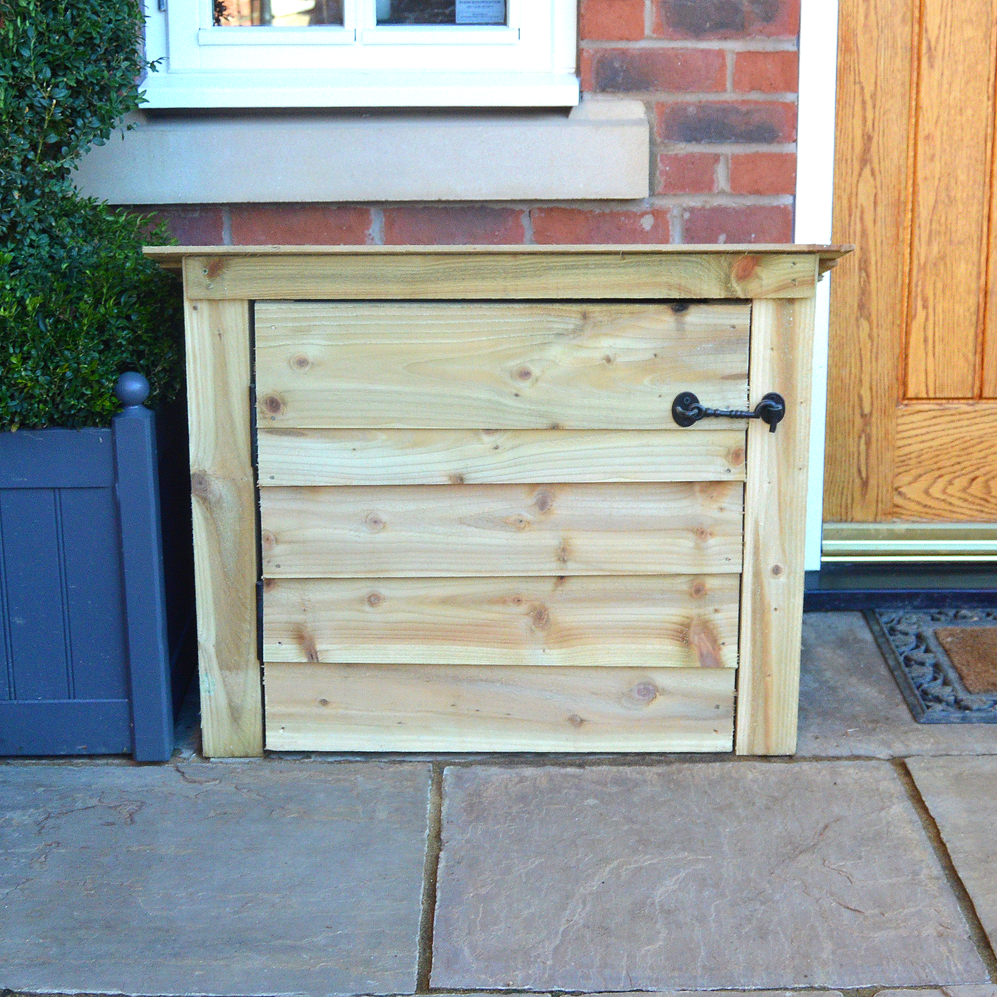 Langham Minor Log Store - Light Green - Solid Panels