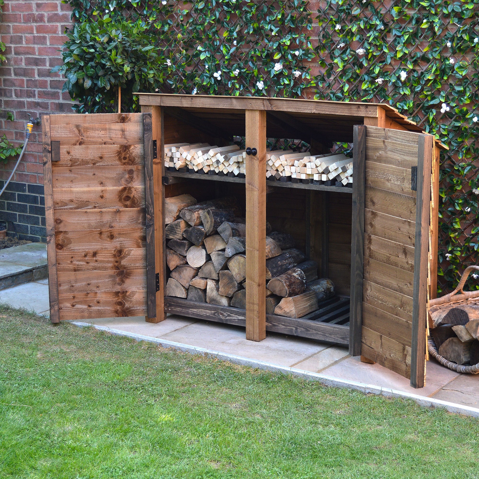 Cottesmore Log Store - Rustic Brown - Solid Panels - 5ft Wide x 4ft Tall - Clearance Grade
