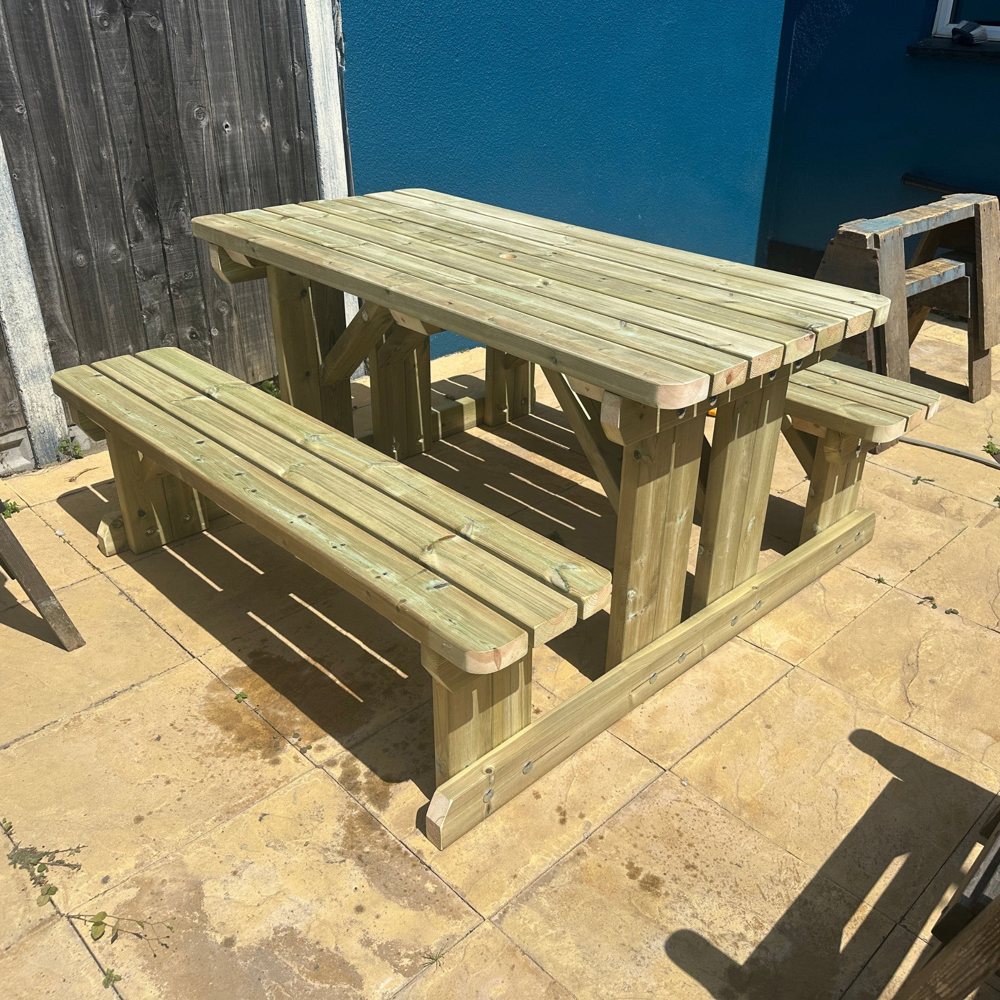 Tinwell Walk-In Picnic Table - Light Green - 5ft Width x 6ft Length