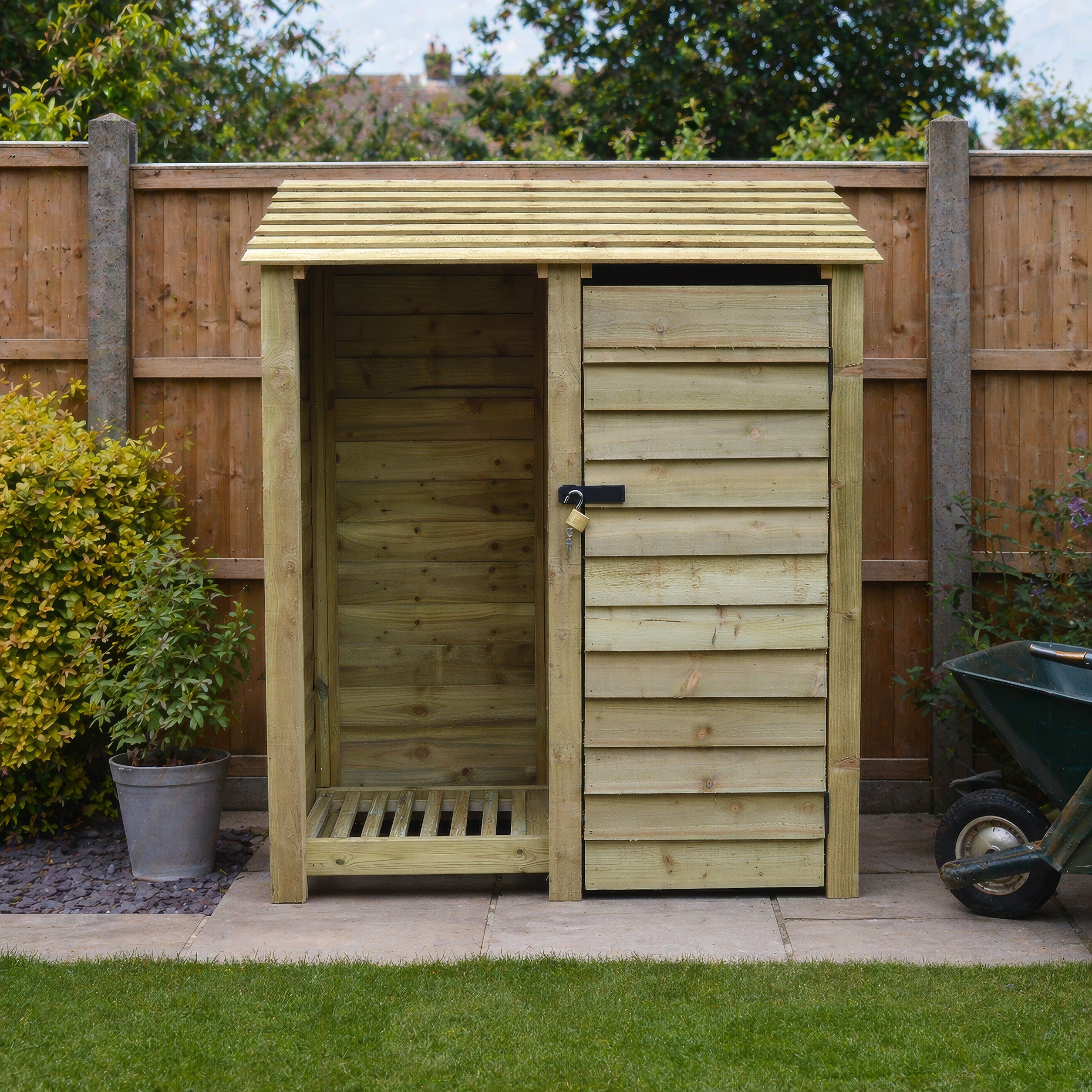 Cottesmore Tool Store - Light Green - 5ft Wide x 6ft Tall